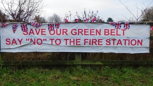 photo 8 Land off Saughall Massie Road Saughall Massie 13th December 2016 SAVE OUR GREEN BELT SAY NO TO THE FIRE STATION banner
