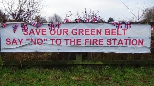 photo 9 Land off Saughall Massie Road Saughall Massie 13th December 2016 SAVE OUR GREEN BELT SAY NO TO THE FIRE STATION banner
