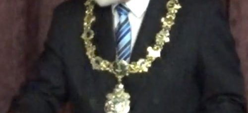 In the age of foodbanks what did “distinguished guests” eat on the evening Cllr Tony Smith was made Mayor of Wirral?